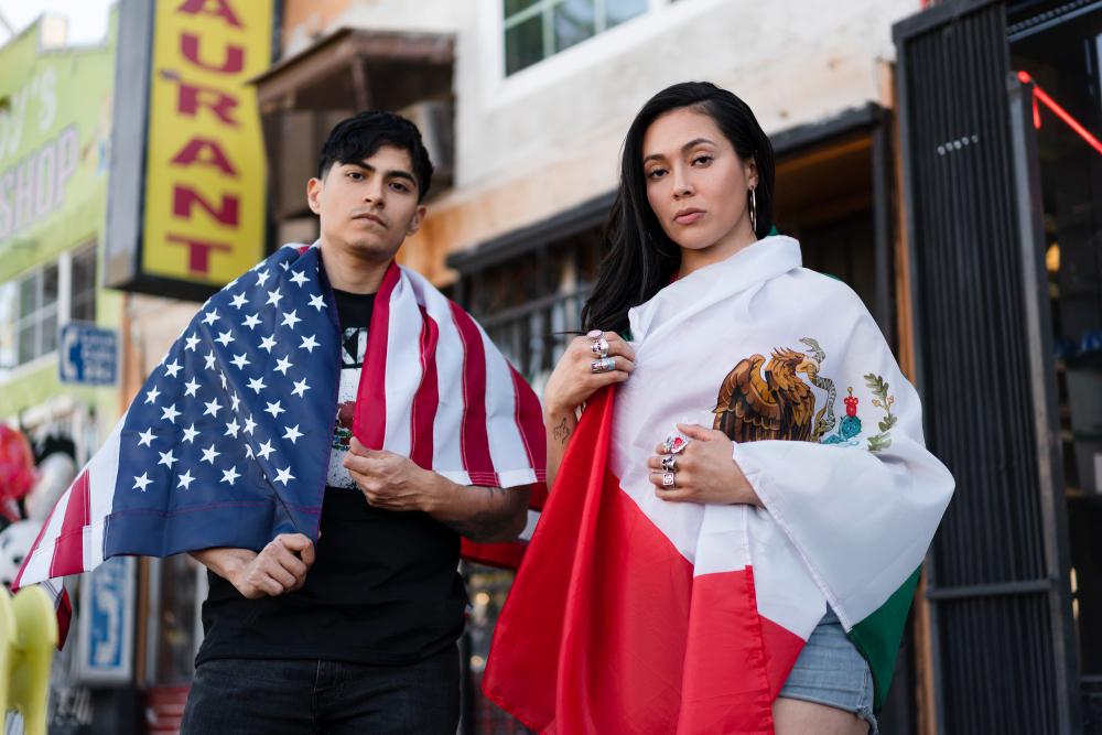 O COMPORTAMENTO POLÍTICO FLUIDO DO ELEITORADO LATINO: DISTANCIAMENTO DE TRUMP E OS DESAFIOS PARTIDÁRIOS NOS ESTADOS UNIDOS